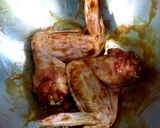 รูปขั้นตอนการทำที่ 3 ของ หมี่เหลืองปีกไก่ตุ๋นมะระ