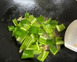 貝里斯辣醬炒青椒牛肉的食譜步驟6照片