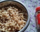 A picture of step 1 of Spicy Peri peri American vegetable pasta masala.
