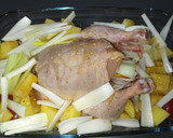 Foto del paso 1 de la receta: Pollo picantón al horno con guarnición