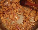 A picture of step 2 of Chicken Chunks in Creamy Mushroom Sauce.