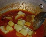 A picture of step 4 of Chanay ki Dal lauki.