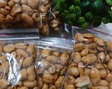 Foto langkah ke 3 dari resep Kacang Bawang Renyah Ala Ummi Alfa.