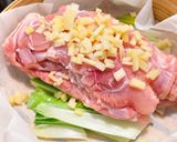 Hình bước làm 3 của món Gà hấp gừng hành