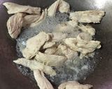 รูปขั้นตอนการทำที่ 3 ของ เส้นบุกผัดปลาทูน่าอกไก่ #อาหารสุขภาพ #อาหารคลีน