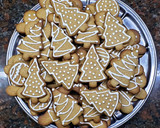 Foto del paso 7 de la receta: Galletitas navideñas de jengibre (gingerbread man cookies)