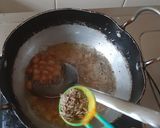 A picture of step 3 of Chintapandu pulihora / tamarind rice Andhra style.