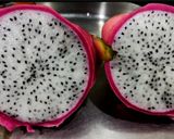 A picture of step 1 of Dragon fruit milkshake.