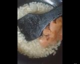 A picture of step 7 of Singaporean rice.