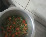 A picture of step 2 of Vegetable pulao.