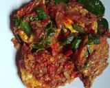 Foto langkah ke 6 dari resep Telur Ceplok Sambal Tomat 🍳🍅.