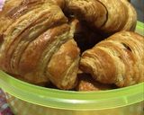 Foto langkah ke 22 dari resep Croissant.