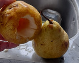 Foto del paso 1 de la receta: Peras al almíbar