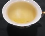 A picture of step 3 of Ginger lemon green tea.