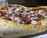 صورة لخطوة 7 من وصفة بيتزا باللحم المفروم 🍕🍕