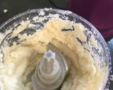 A picture of step 4 of Garlic Mashed Cauliflower.
