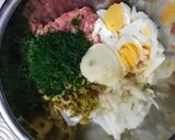 A picture of step 2 of Easy! Chicken-Egg-Olive in green pepper.