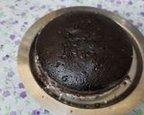 A picture of step 6 of Christmas 🍫 chocolate choco chips whip cream cake.