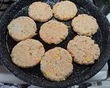 Foto del paso 2 de la receta: Hamburguesas de garbanzos y arroz Ali