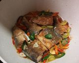 Foto langkah ke 4 dari resep 644. Tumis Ikan Bandeng.