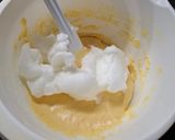Tejszínes eperhabos kivis kocka recept fázis 2 fotója