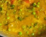 आलू मटर मसाला (aloo matar masala recipe in Hindi) रेसिपी चरण 4 फोटो