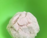 Foto langkah ke 1 dari resep Bakpao Stroberi Gulung.