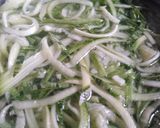 Foto del paso 5 de la receta: Fideos de zucchini con salsa vegetariana. 🌱