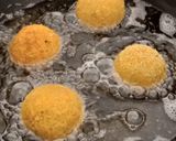 A picture of step 3 of Potato cheese ball.