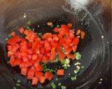 A picture of step 3 of Tomato and Egg Stir-Fry Recipe (西红柿炒鸡蛋）.