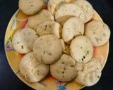 A picture of step 4 of Bedmi Puri.