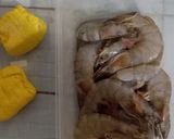 Foto langkah ke 1 dari resep Gulai Udang Kacang Panjang.