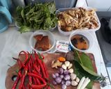 Foto langkah ke 1 dari resep Ayam suir kemangi bumbu bali.