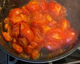 A picture of step 2 of Homemade tomato purée 🍅.