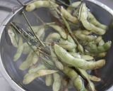 A picture of step 3 of Oven-Roasted Edamame.