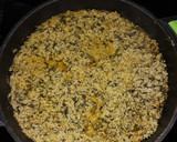 Foto del paso 4 de la receta: Cus cus con cebolla, perejil y carne de pollo y conejo