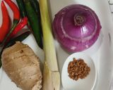 Gambar langkah 2 resipi Gulai Putih Ikan Kembung.