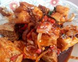 Foto langkah ke 9 dari resep Tahu tumis sambal bawang.
