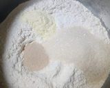 Foto langkah ke 3 dari resep Roti Isi Daging.