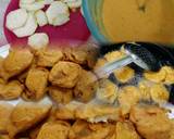 Bottle Gourd Fritters/Lauki Pakoras recipe step 2 photo