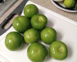 A picture of step 2 of Salsa Verde (Tomatillo Sauce).