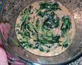 Foto del paso 3 de la receta: Tortilla de canónigos con atún