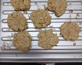 รูปขั้นตอนการทำที่ 2 ของ Honey Oat Cookies