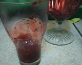 Foto langkah ke 3 dari resep Korean Strawberry Milk Late.