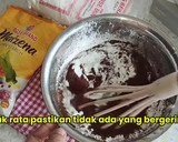 Foto langkah ke 4 dari resep Cake Ketagih Tanpa Terigu, no mixer no oven.