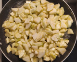 Foto del paso 4 de la receta: Tortilla de calabacín con cebolla al estilo de mi madre, mi portuguesa favorita