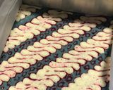 Foto langkah ke 2 dari resep Bolu Kukus Batik.