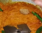 A picture of step 2 of Dahi Bhindi.