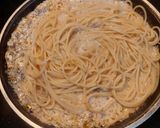 Foto langkah ke 6 dari resep Spaghetti Carbonara with Milk.