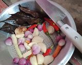 Foto langkah ke 3 dari resep Ingkung Petok Ayam Kampung.
